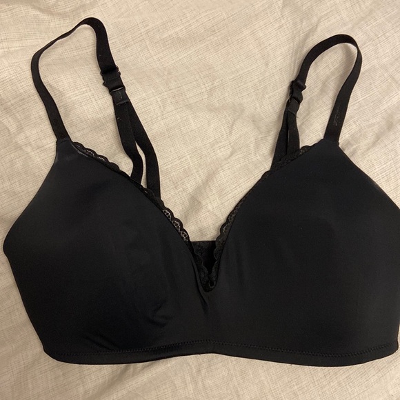 Aerie Real Happy Wireless lightly lined bra in black, size: 38C - Picture 4 of 8